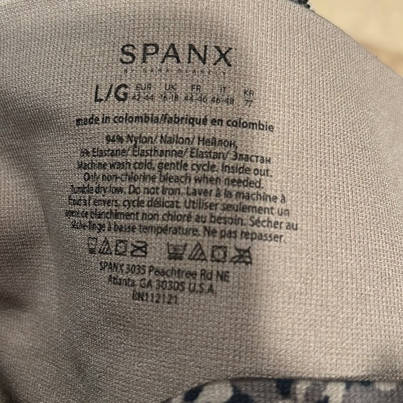 SPANX Womens Look at Me Now Seamless Black Animal Print Leggings Size Large - Picture 6 of 6